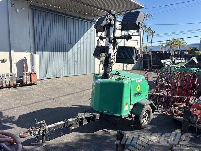 Terex RL4 拖车式灯塔