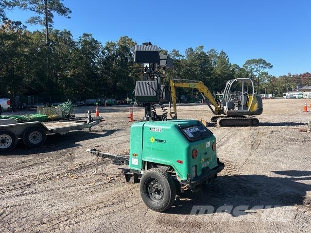 Terex RL4 拖车式灯塔