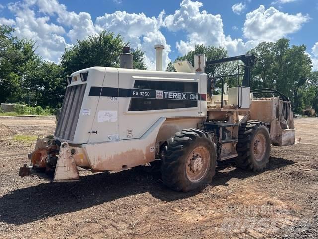 Terex RS 325B 土壤压实机