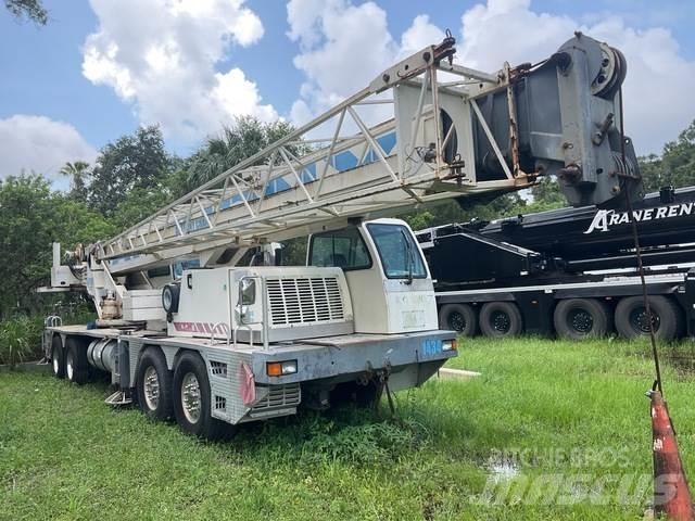Terex T775 履带起重机