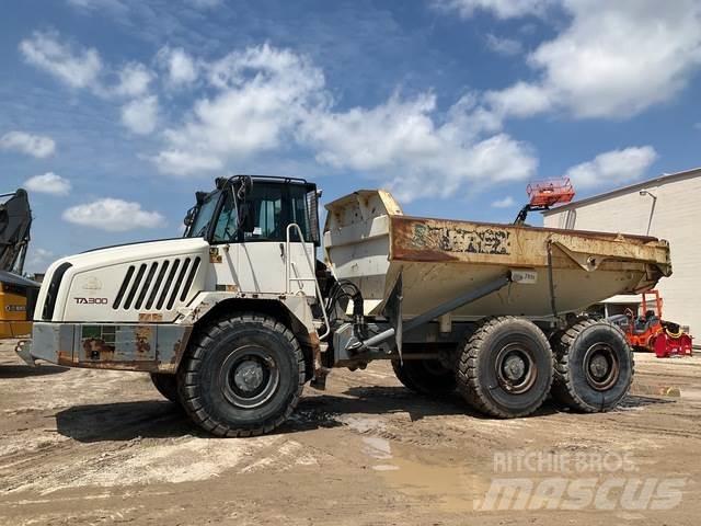 Terex TA300 铰接式自卸车