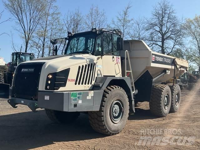 Terex TA300 铰接式自卸车