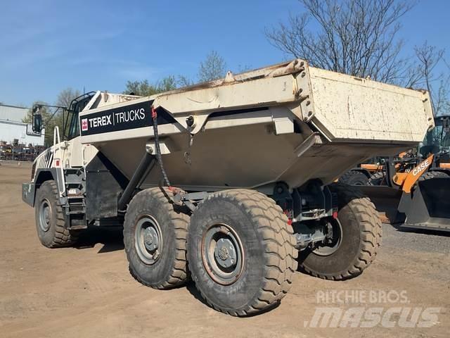 Terex TA300 铰接式自卸车