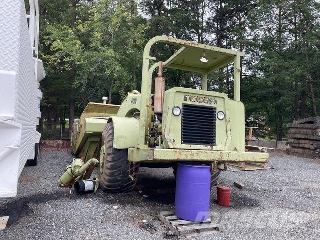 Terex TS14B 铲运机