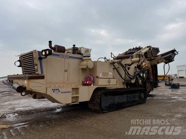 Tesmec TRS1175 挖斗