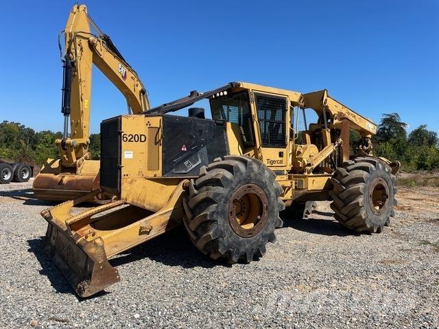 Tigercat 620D 粉碎机