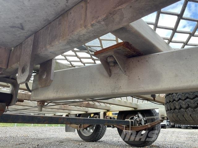 Titan  清障车