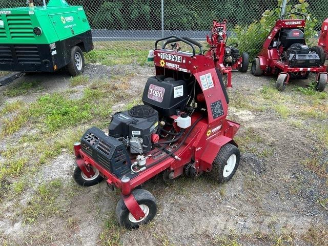 Toro 23518 通风机和垂直割草机