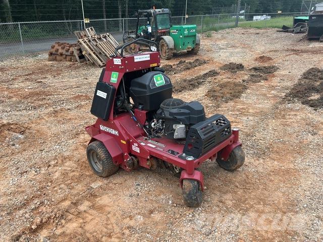 Toro 29521 通风机和垂直割草机