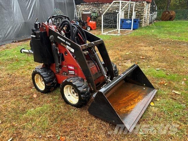 Toro Dingo 322 滑移装载机