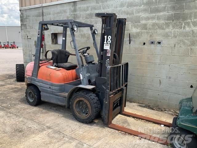 Toyota 6FGU30 建筑机械-其他