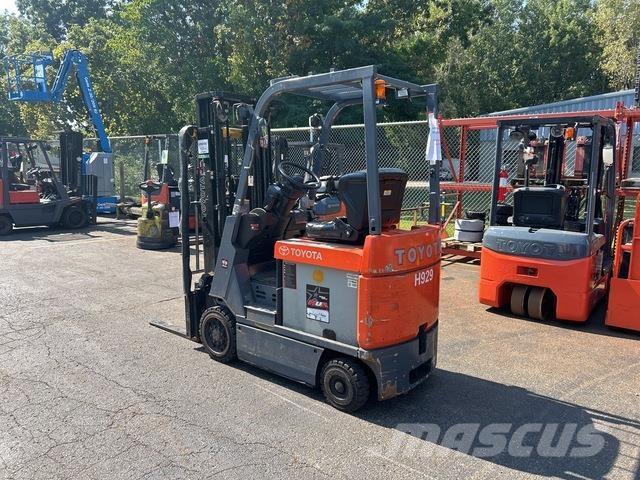 Toyota 7FBCU15 电动叉车