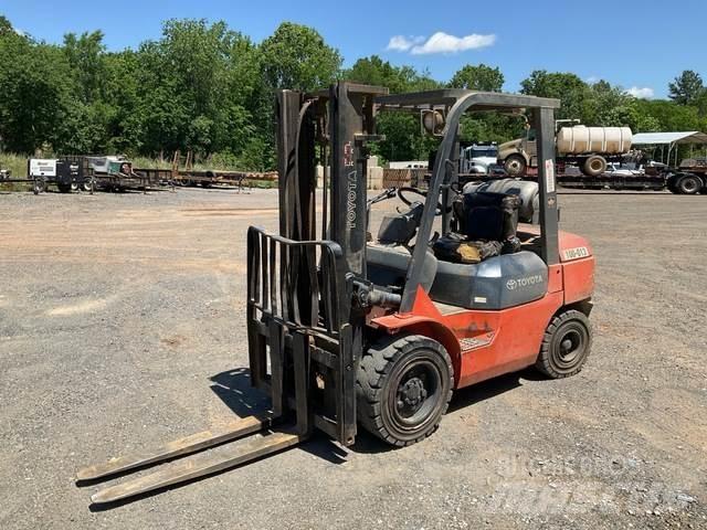 Toyota 7FGU32 建筑机械-其他