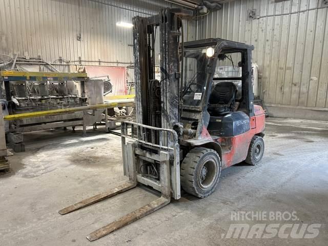 Toyota 7FGU32 建筑机械-其他