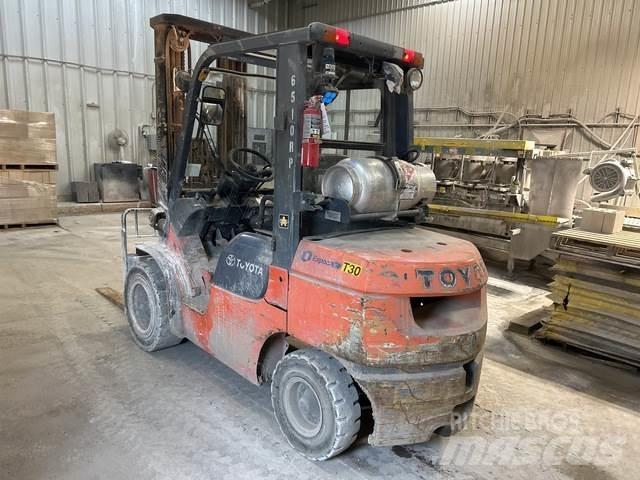 Toyota 7FGU32 建筑机械-其他