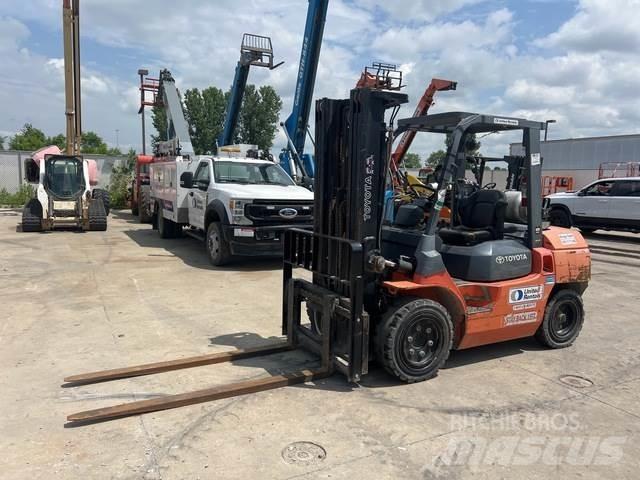 Toyota 7FGU35 建筑机械-其他