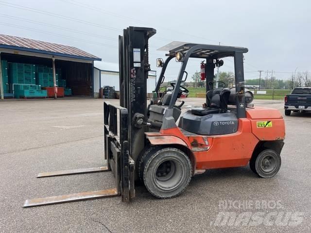 Toyota 7FGU45 建筑机械-其他