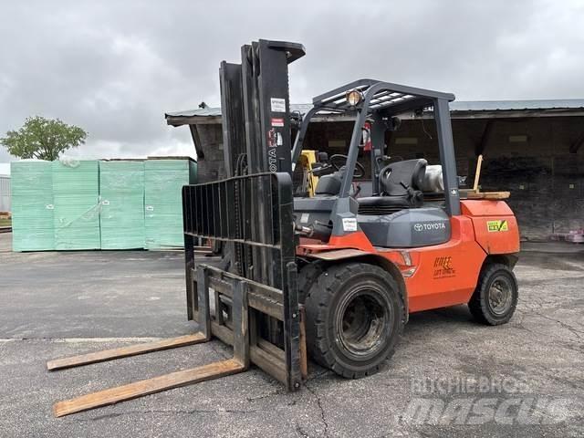 Toyota 7FGU45 建筑机械-其他