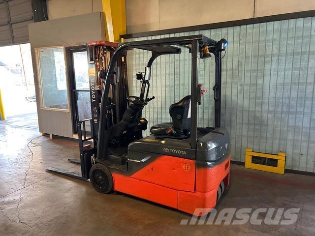 Toyota 8FBE20U 电动叉车