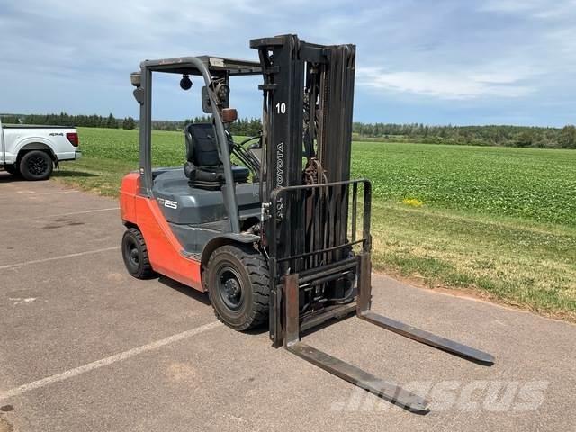 Toyota 8FDU25 建筑机械-其他