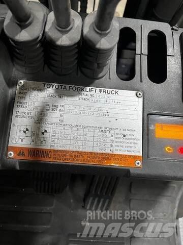 Toyota 8FGCU25 建筑机械-其他