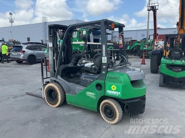 Toyota 8FGU25 建筑机械-其他