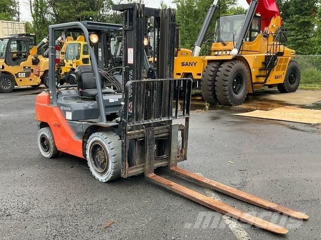 Toyota 8FGU30 建筑机械-其他