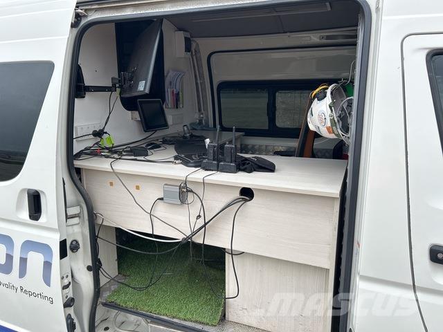 Toyota HiAce 大型面包车