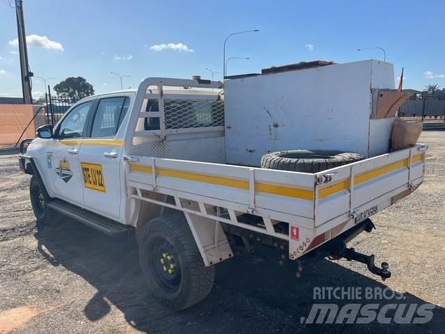 Toyota Hilux 皮卡车