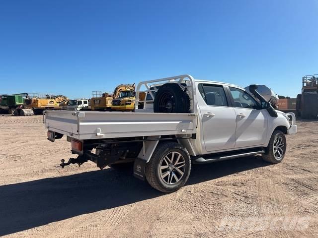 Toyota Hilux 皮卡车