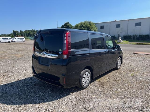Toyota NOAH 建筑机械-其他