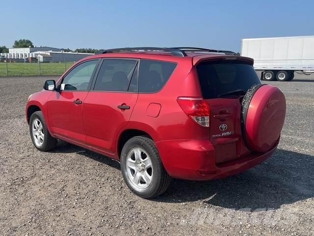 Toyota RAV4 汽车