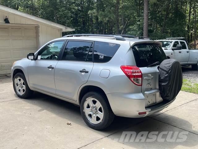 Toyota RAV4 汽车
