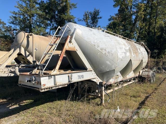 Trail King  其他拖车