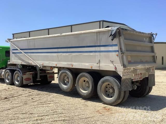 Travis S102 自卸拖车