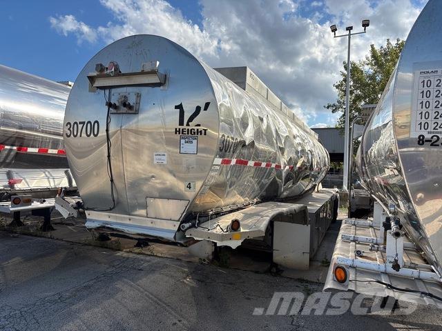 Tremcar  罐式拖车