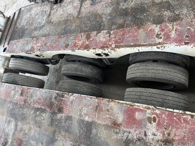  TRT 低平板半挂车