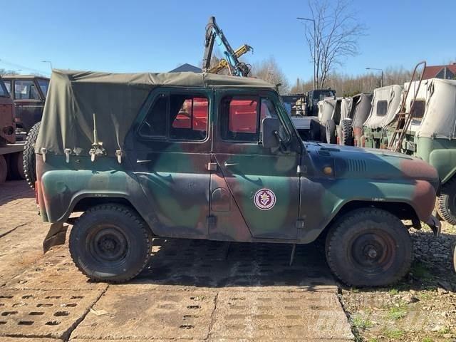  UAZ 469B 汽车