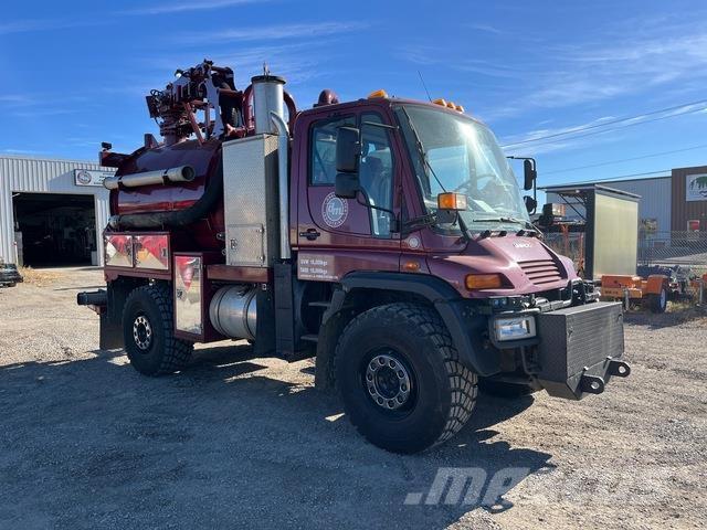 Unimog U5000 履带挖掘机