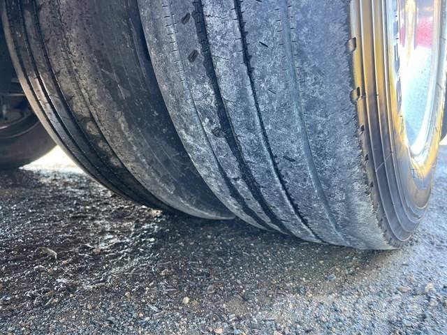 Vawdrey  侧帘拖车