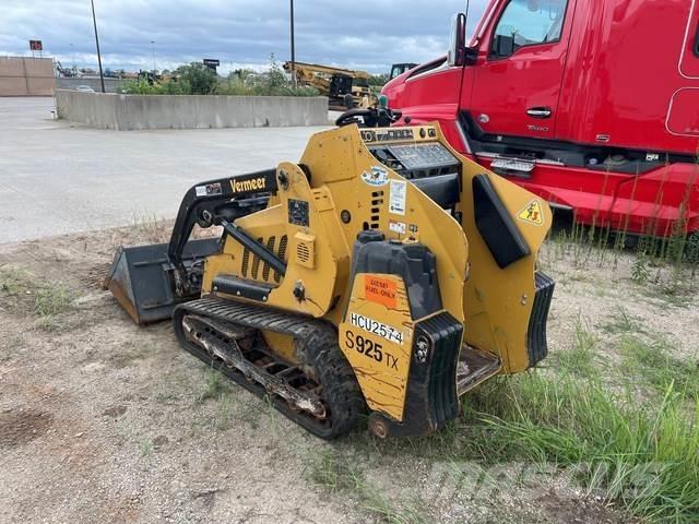 Vermeer S925TX 滑移装载机