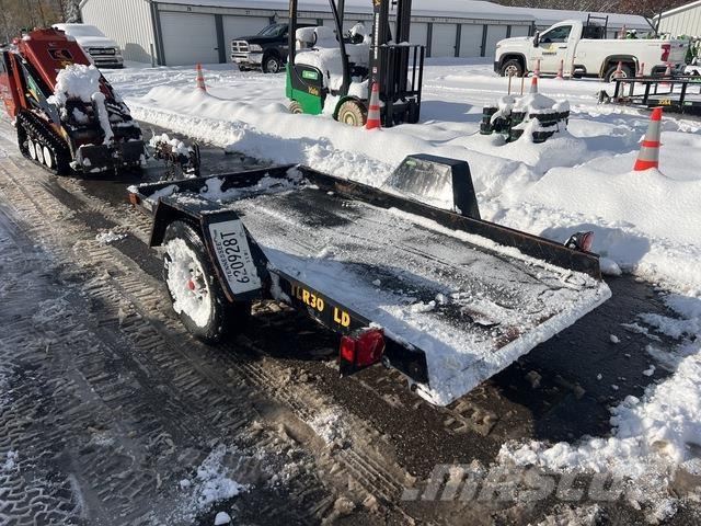 Vermeer TLR30 平板拖车