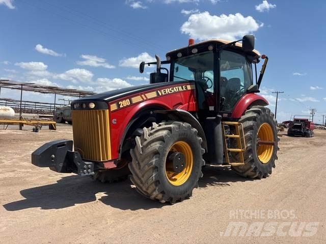 Versatile 260 拖拉机/农用车
