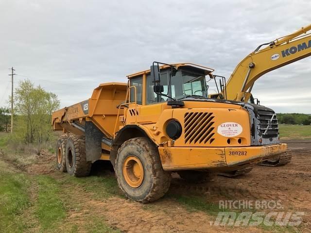 Volvo A25D 铰接式自卸车