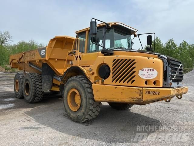 Volvo A25D 铰接式自卸车