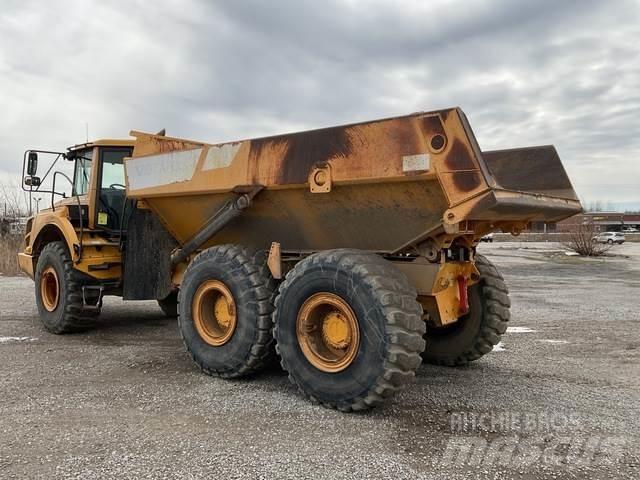 Volvo A25F 铰接式自卸车