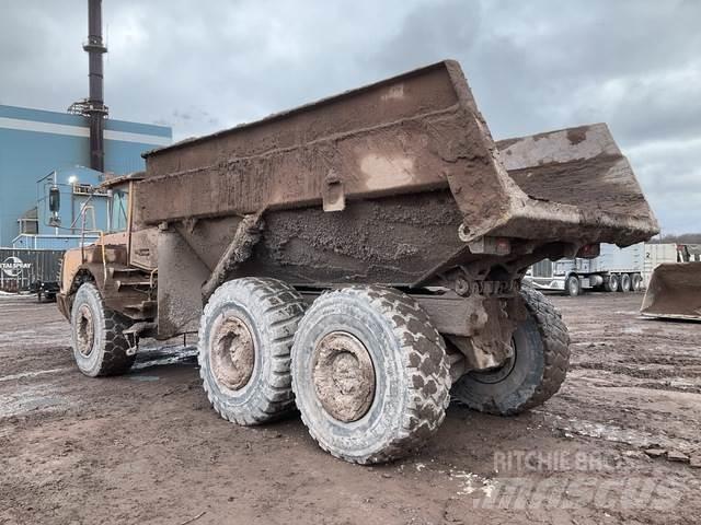 Volvo A30D 铰接式自卸车