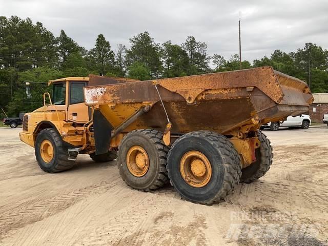Volvo A30D 铰接式自卸车