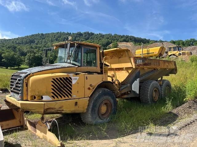 Volvo A30D 铰接式自卸车