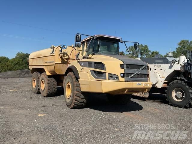 Volvo A40G 水罐车